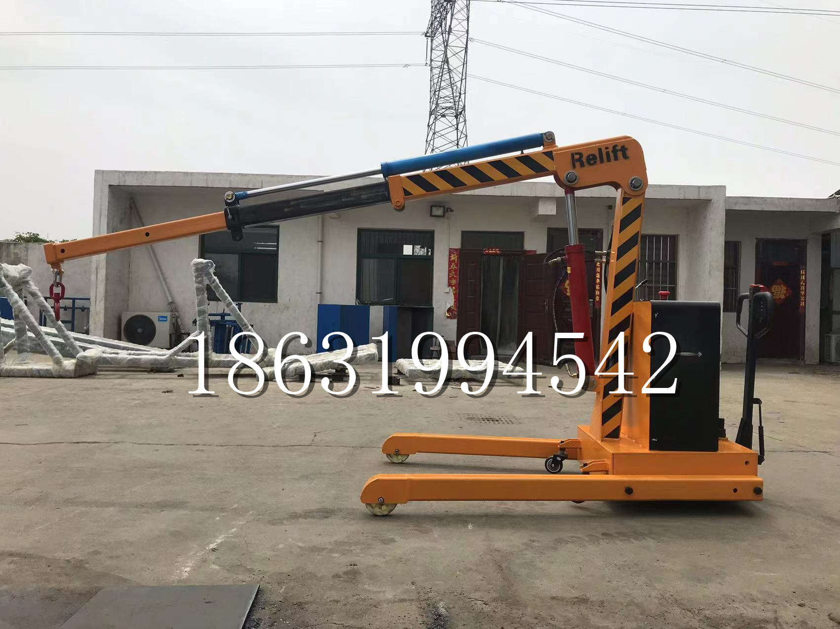 兴县久征定做3吨三轮随车吊 农用园林绿化移树吊 平板工程用小吊机